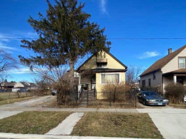 42 W 105th St Chicago, IL 60628