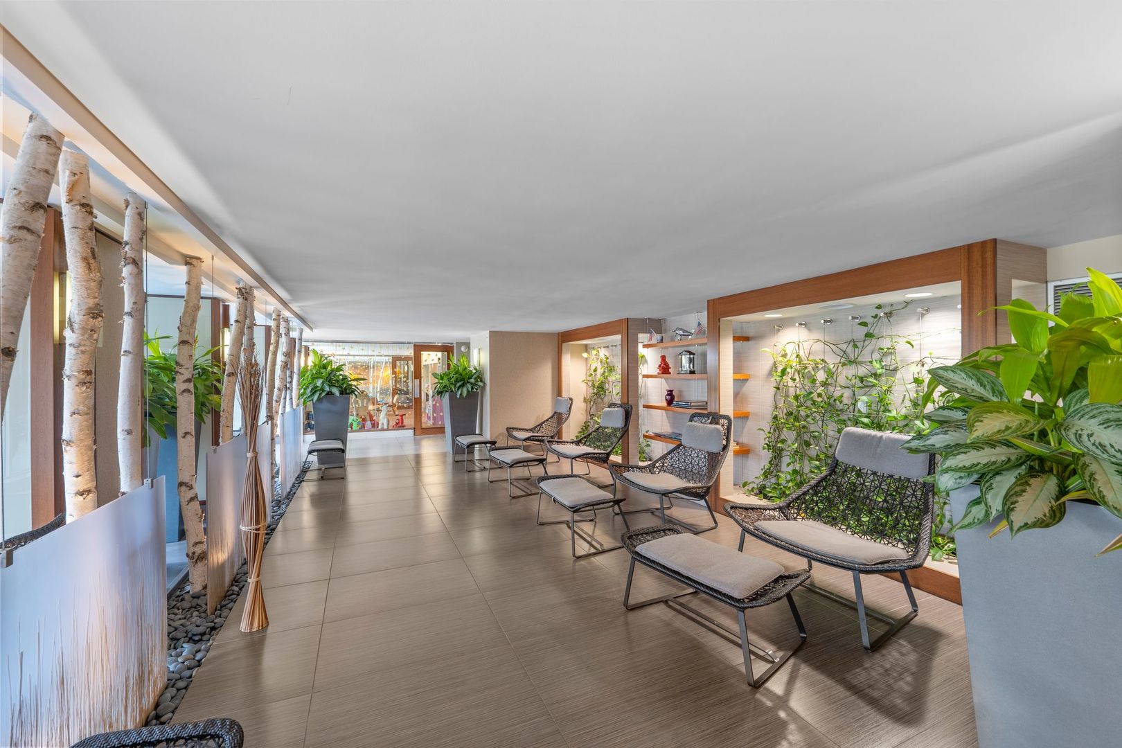 400 E Randolph St #3702 Chicago, IL 60601