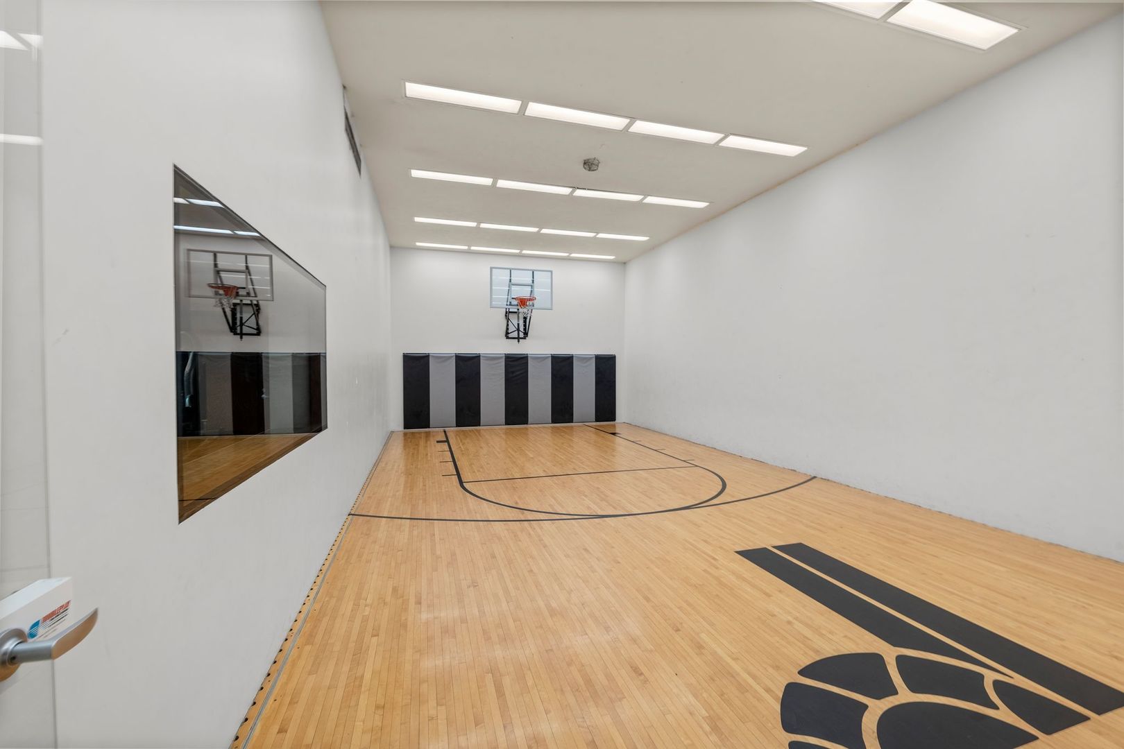 400 E Randolph St #3702 Chicago, IL 60601