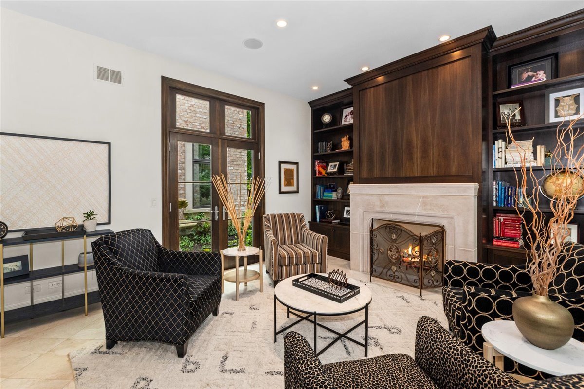 601 Linden Ave Wilmette, IL 60091