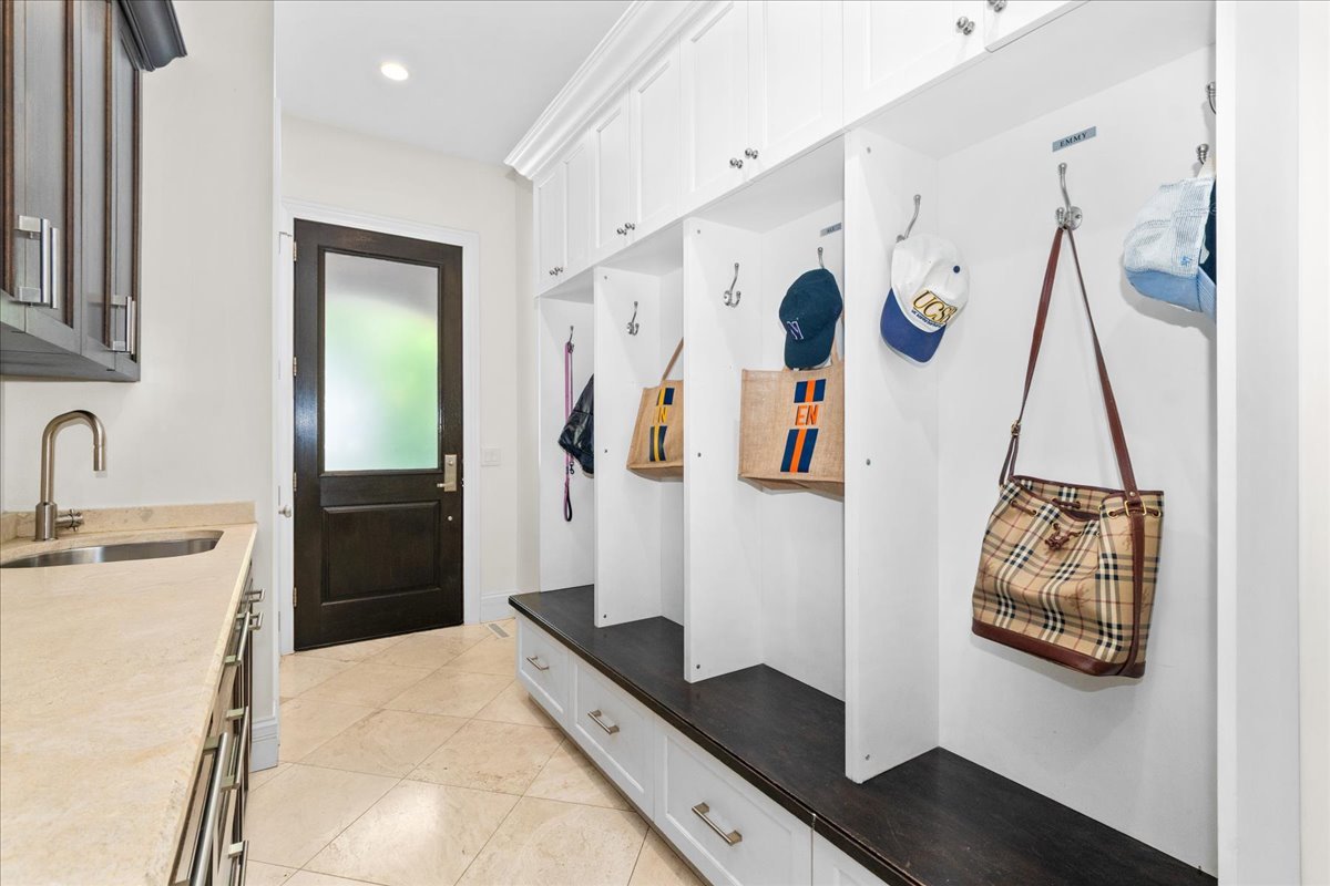 601 Linden Ave Wilmette, IL 60091