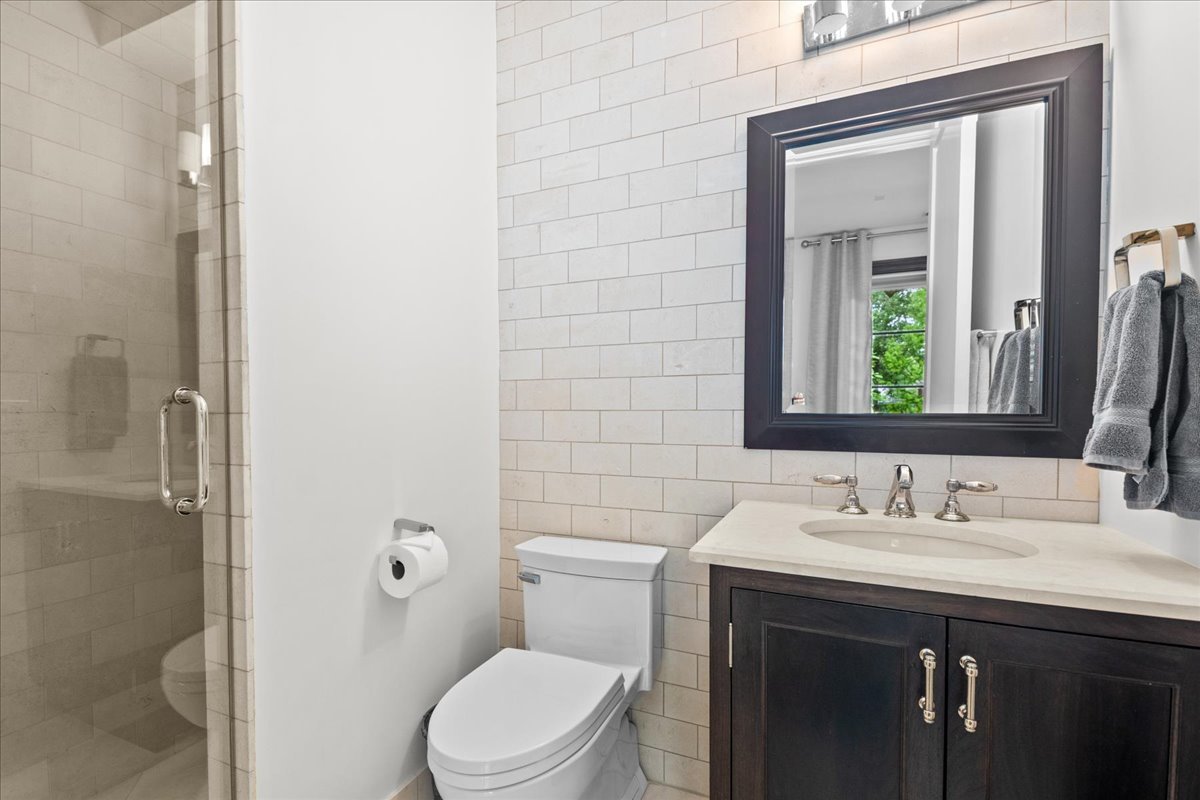 601 Linden Ave Wilmette, IL 60091