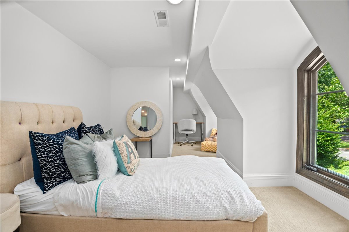 601 Linden Ave Wilmette, IL 60091