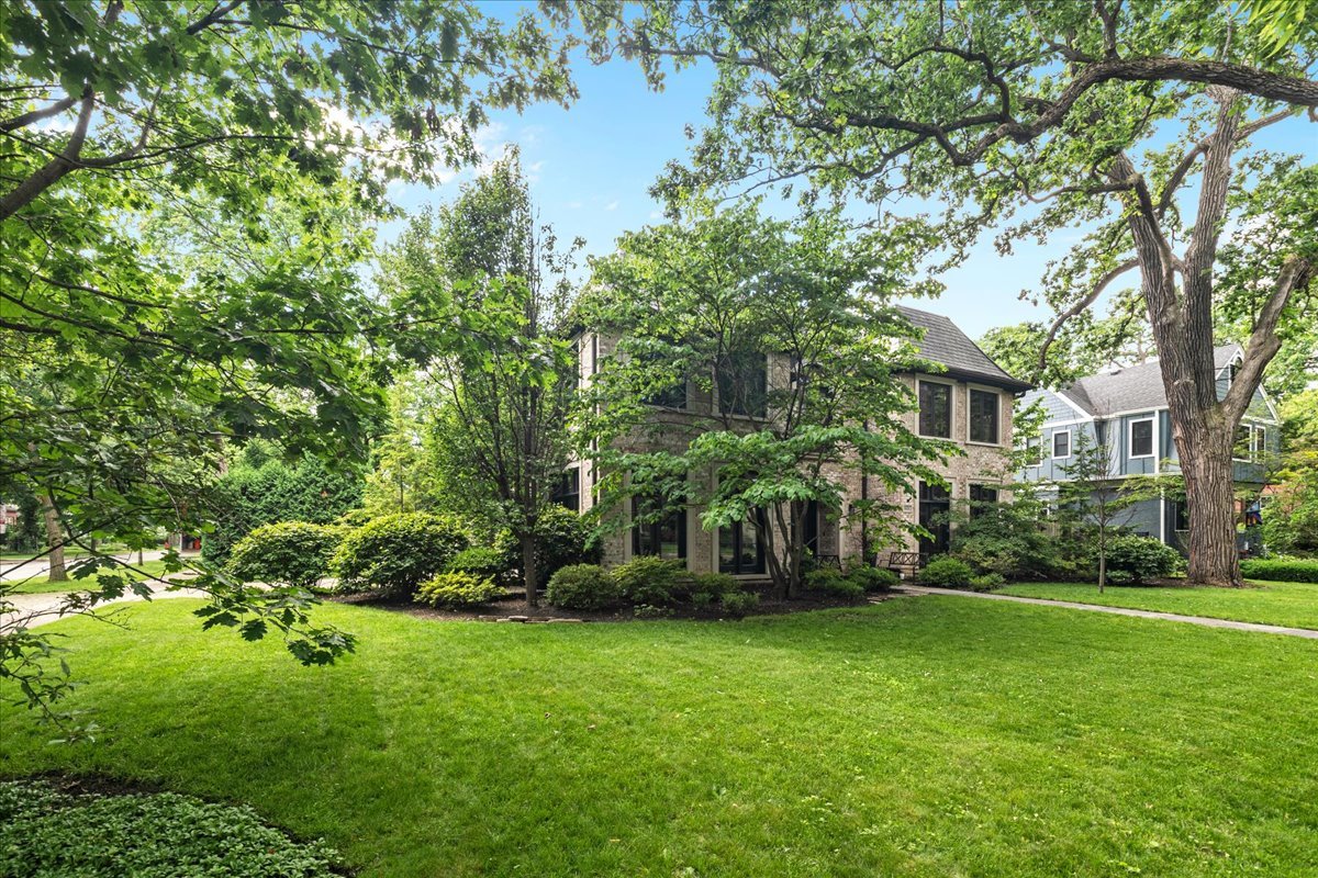 601 Linden Ave Wilmette, IL 60091