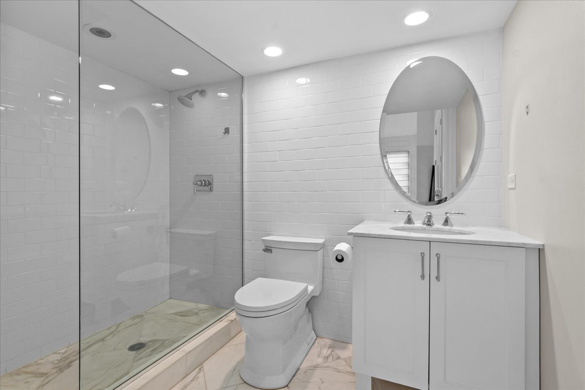 601 Linden Ave Wilmette, IL 60091