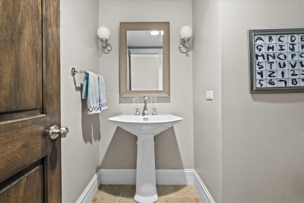 601 Linden Ave Wilmette, IL 60091