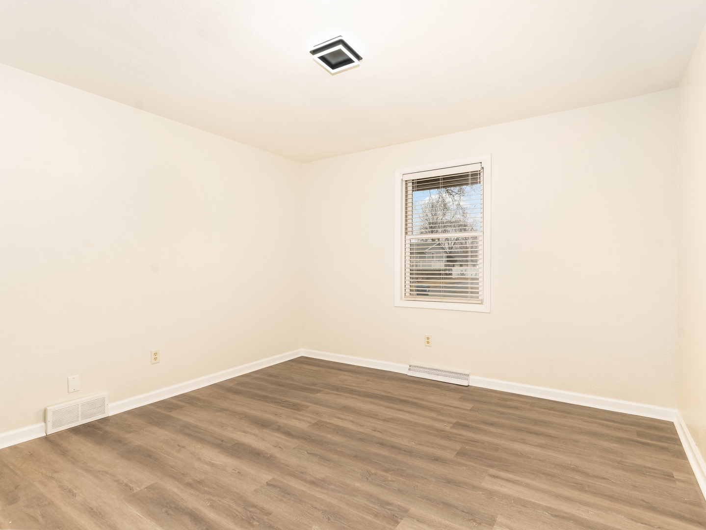 1101 Rooney Dr Joliet, IL 60435