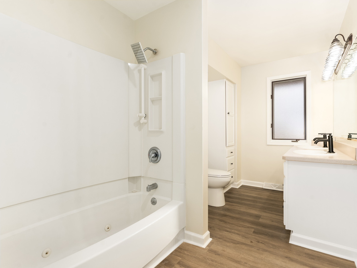 1101 Rooney Dr Joliet, IL 60435