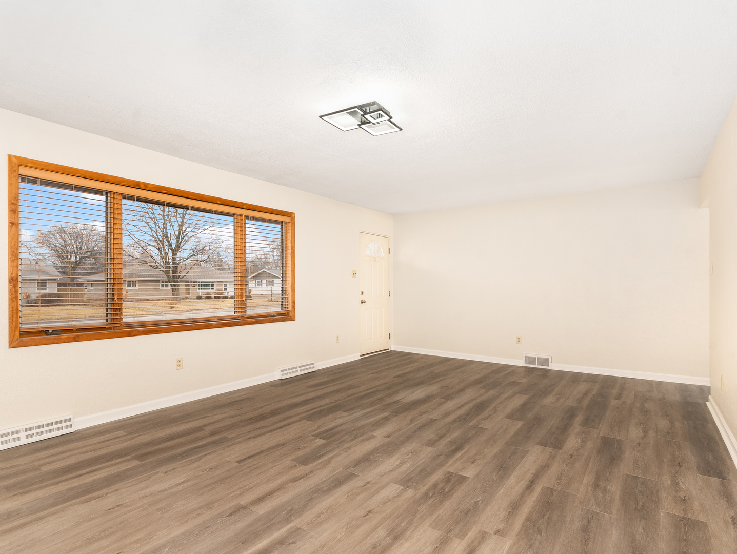 1101 Rooney Dr Joliet, IL 60435