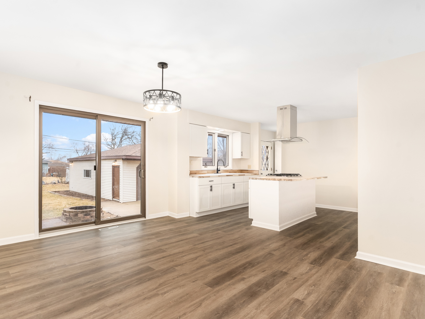 1101 Rooney Dr Joliet, IL 60435