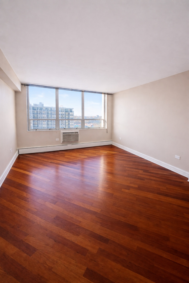 8809 W Golf Rd #11F Niles, IL 60714