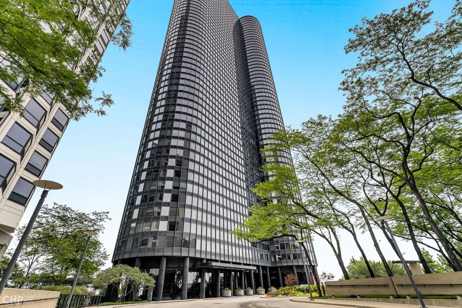 155 N Hbr Dr #905