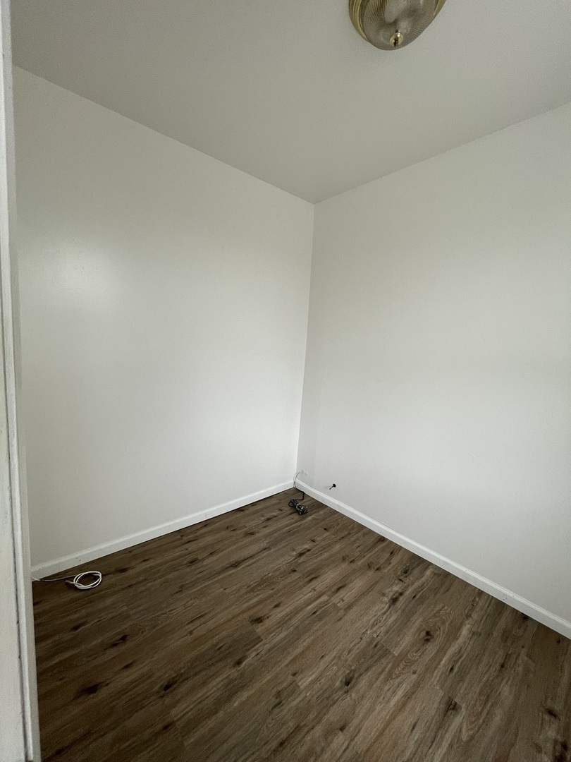 2567 S Emerald Ave Chicago, IL 60616