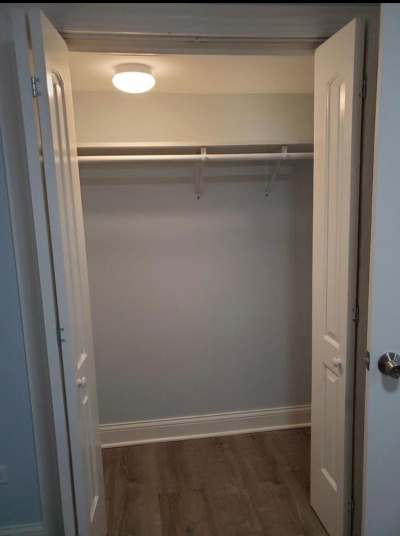 2567 S Emerald Ave Chicago, IL 60616