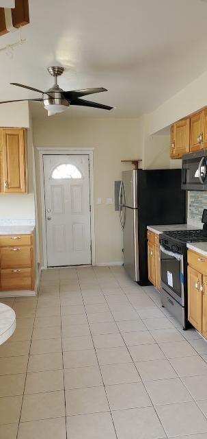 2567 S Emerald Ave Chicago, IL 60616