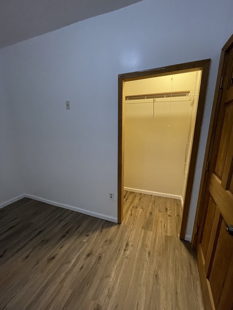 2567 S Emerald Ave Chicago, IL 60616