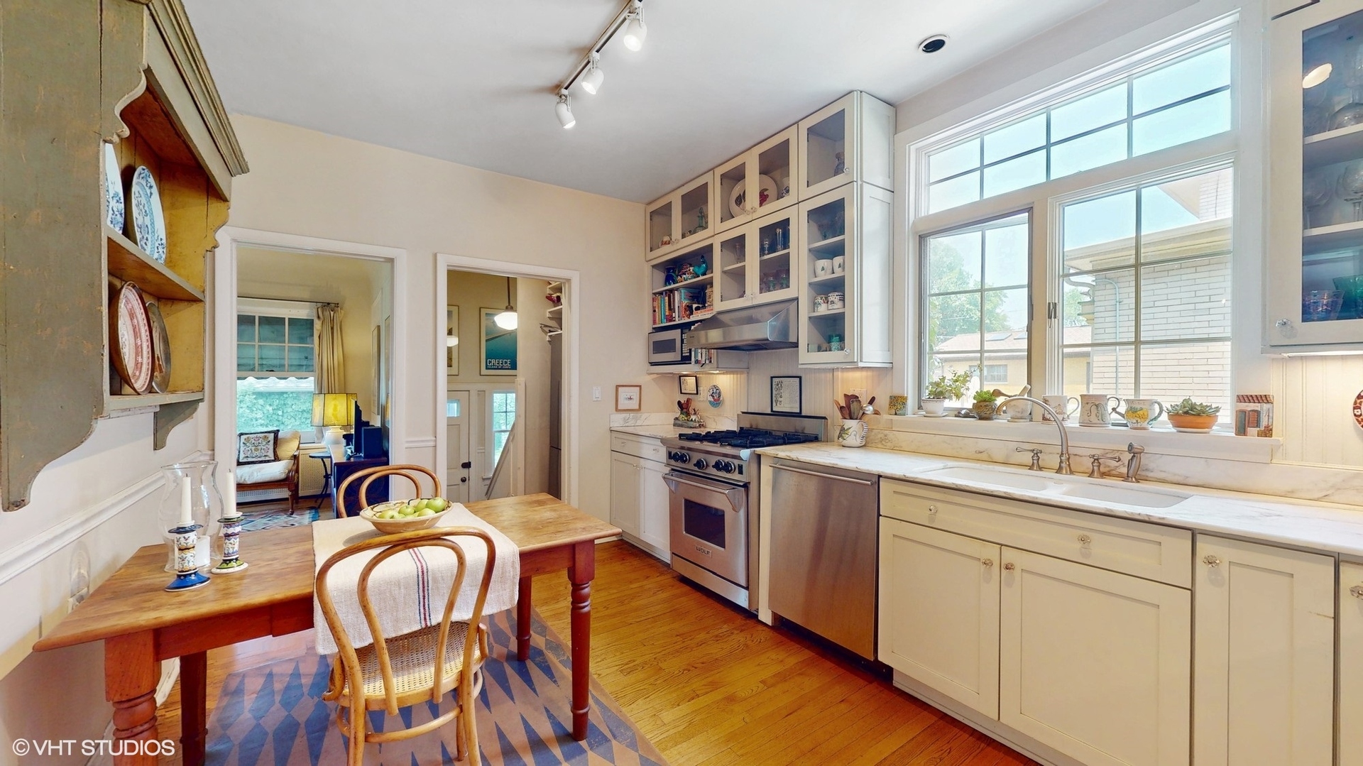 1009 N Oak Park Ave Oak Park, IL 60302