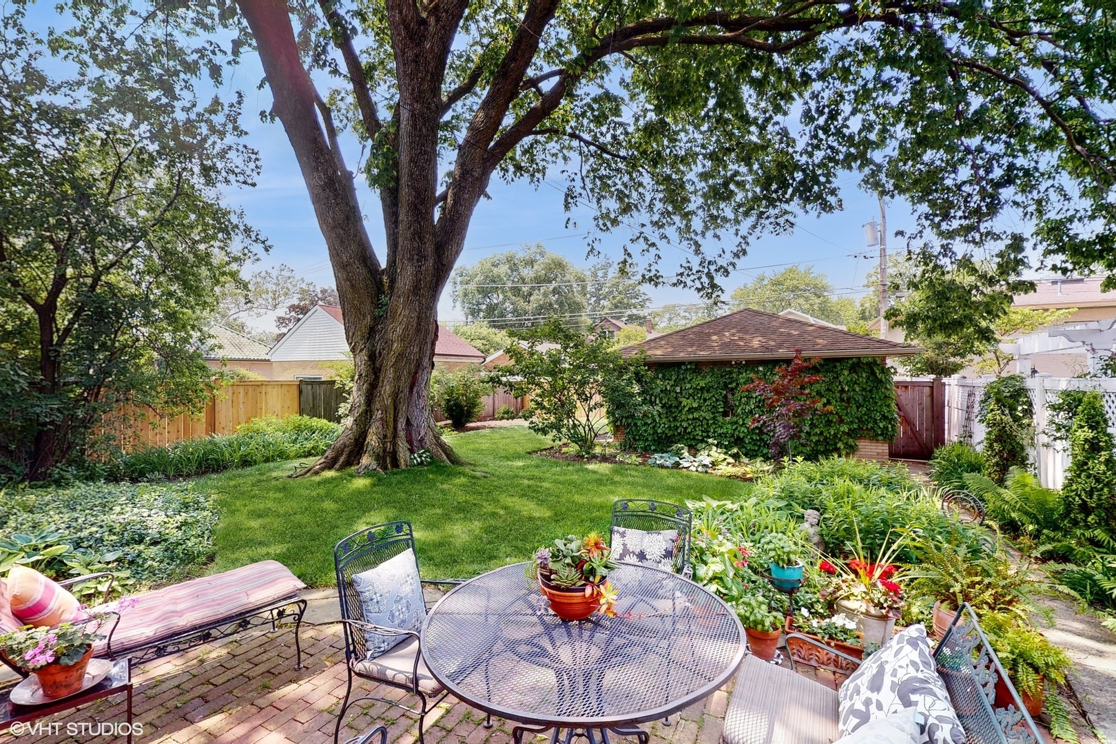 1009 N Oak Park Ave Oak Park, IL 60302