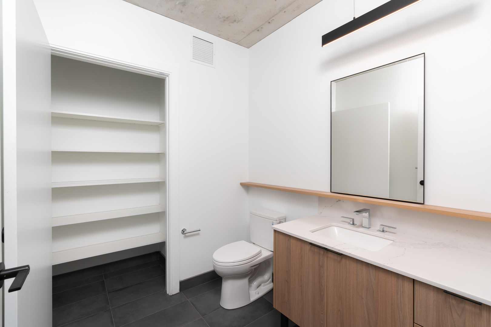 234 W Polk St #3708 Chicago, IL 60607