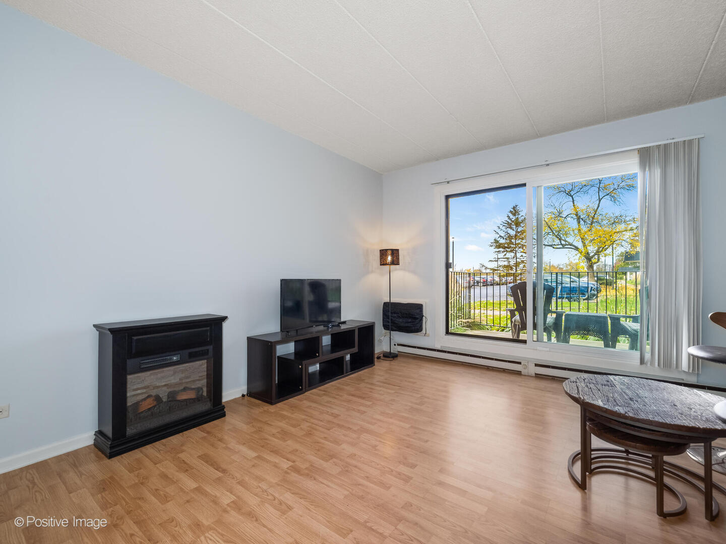 9098 W Ter Dr #1L Niles, IL 60714