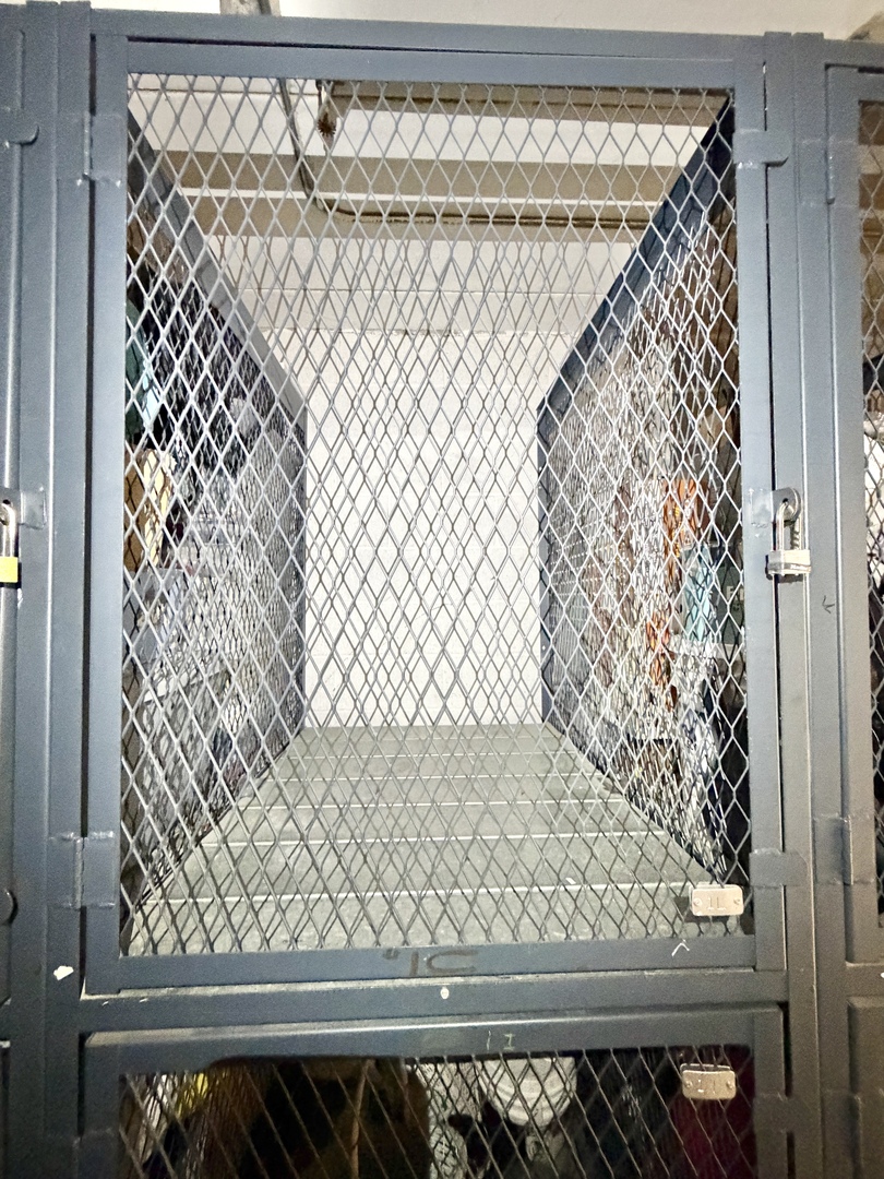 9098 W Ter Dr #1L Niles, IL 60714