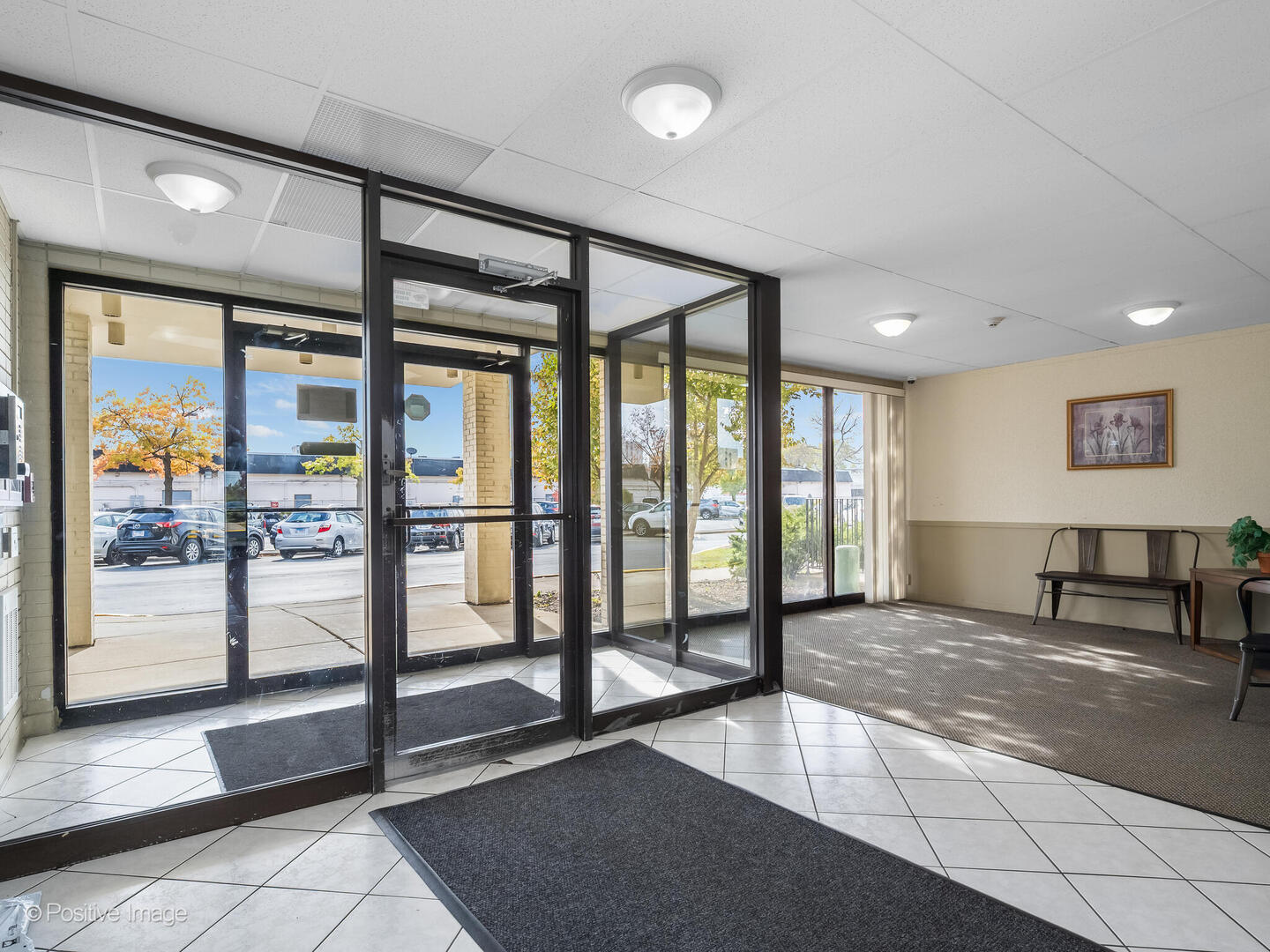 9098 W Ter Dr #1L Niles, IL 60714