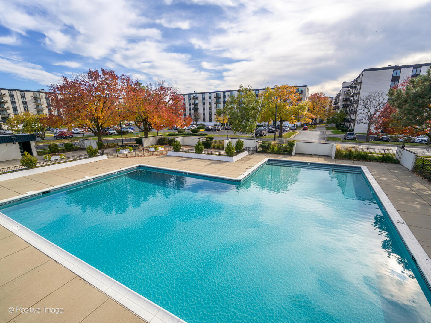 9098 W Ter Dr #1L Niles, IL 60714