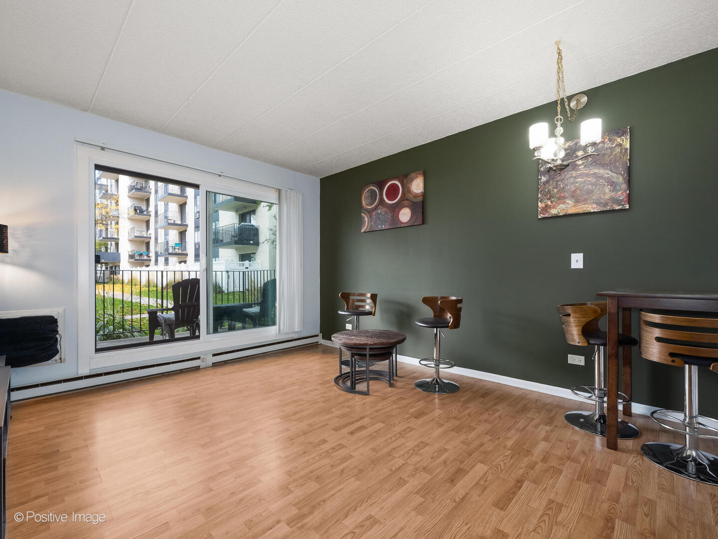 9098 W Ter Dr #1L Niles, IL 60714