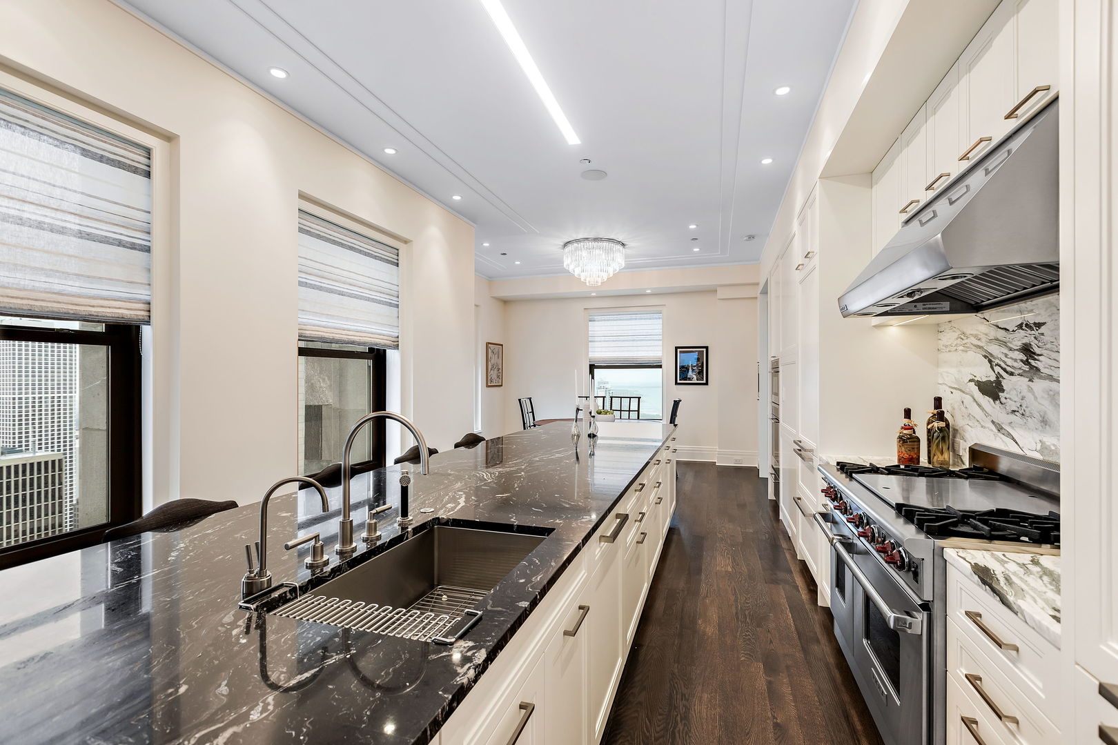 159 E Walton Pl #PH Chicago, IL 60611