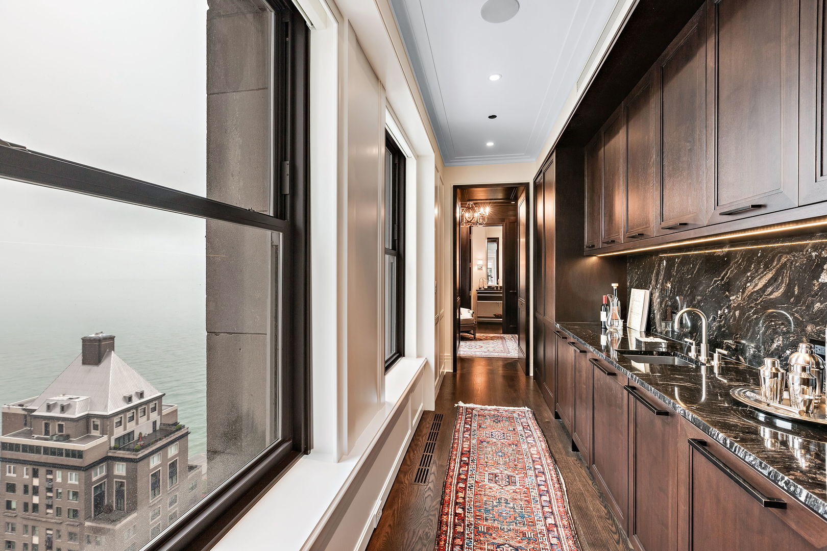 159 E Walton Pl #PH Chicago, IL 60611