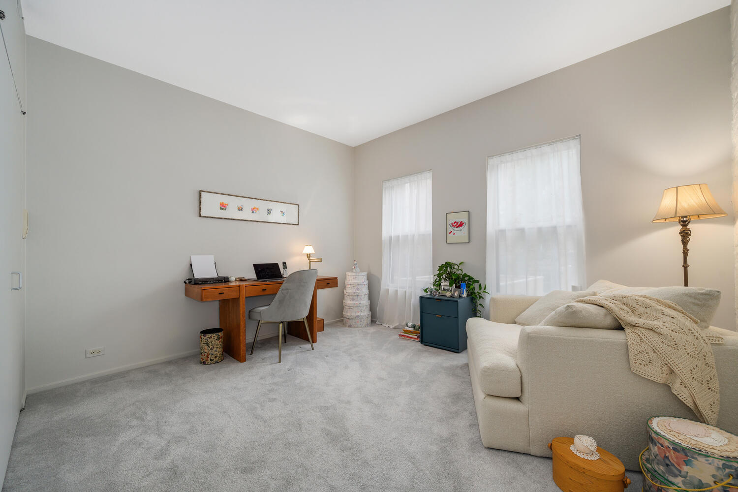 2729 N Hampden Ct Chicago, IL 60614