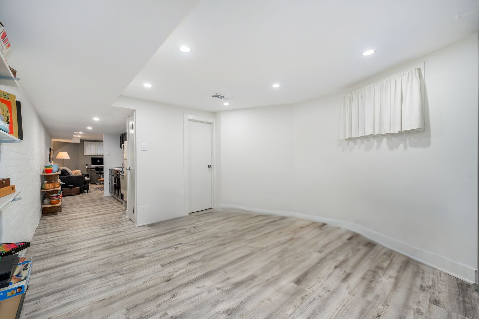 2729 N Hampden Ct Chicago, IL 60614