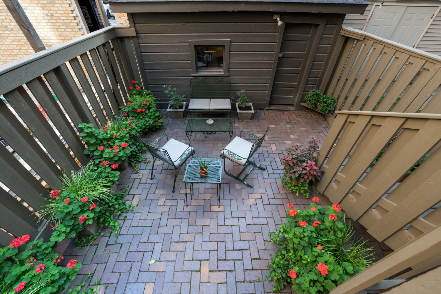 2729 N Hampden Ct Chicago, IL 60614