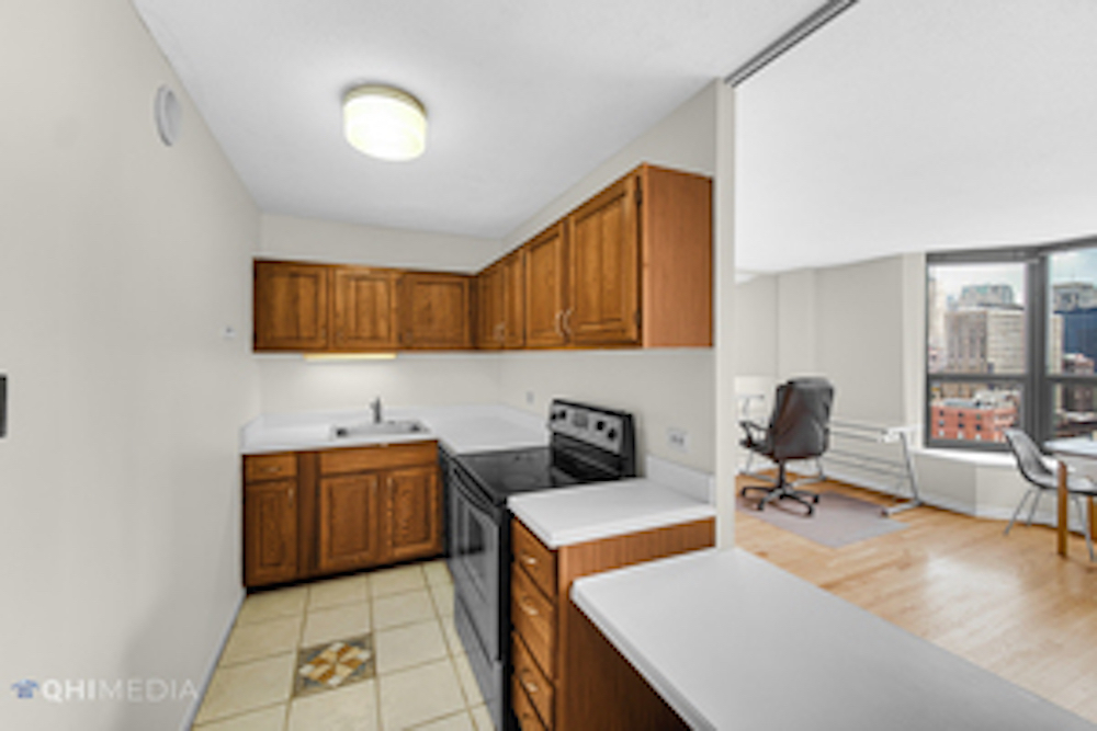 899 S Plymouth Ct #1910 Chicago, IL 60605