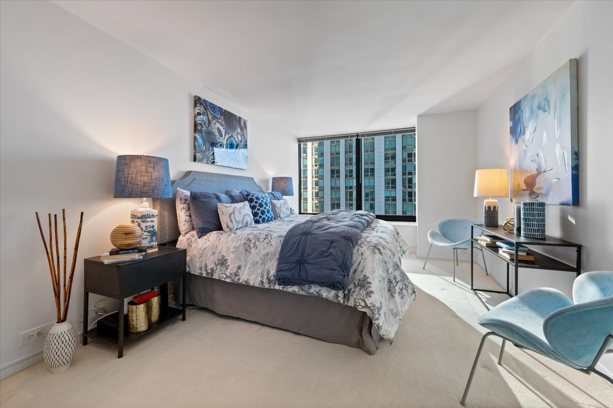 155 N Hbr Dr #3008-09 Chicago, IL 60601