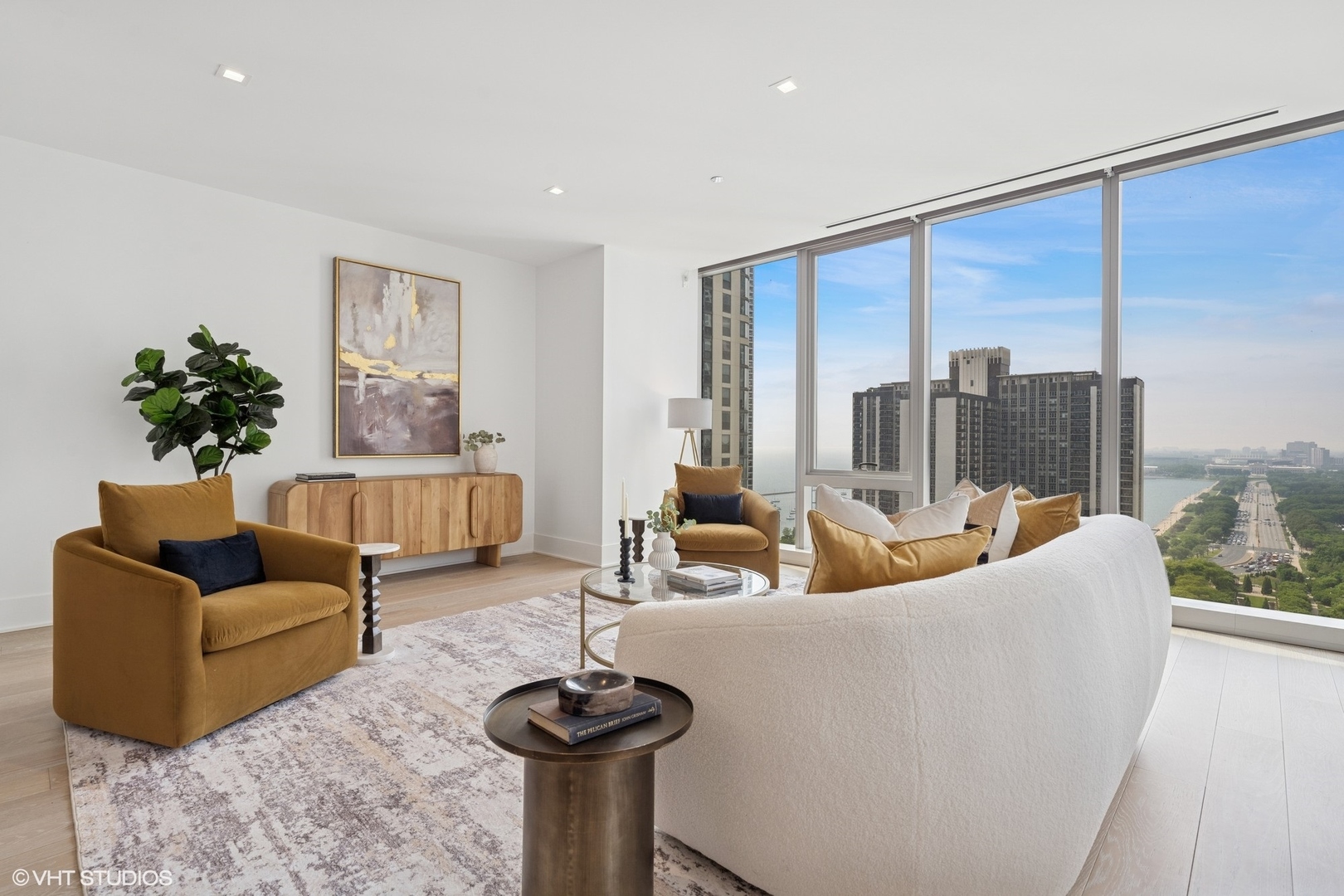 363 E Wacker Dr #1903 Chicago, IL 60601