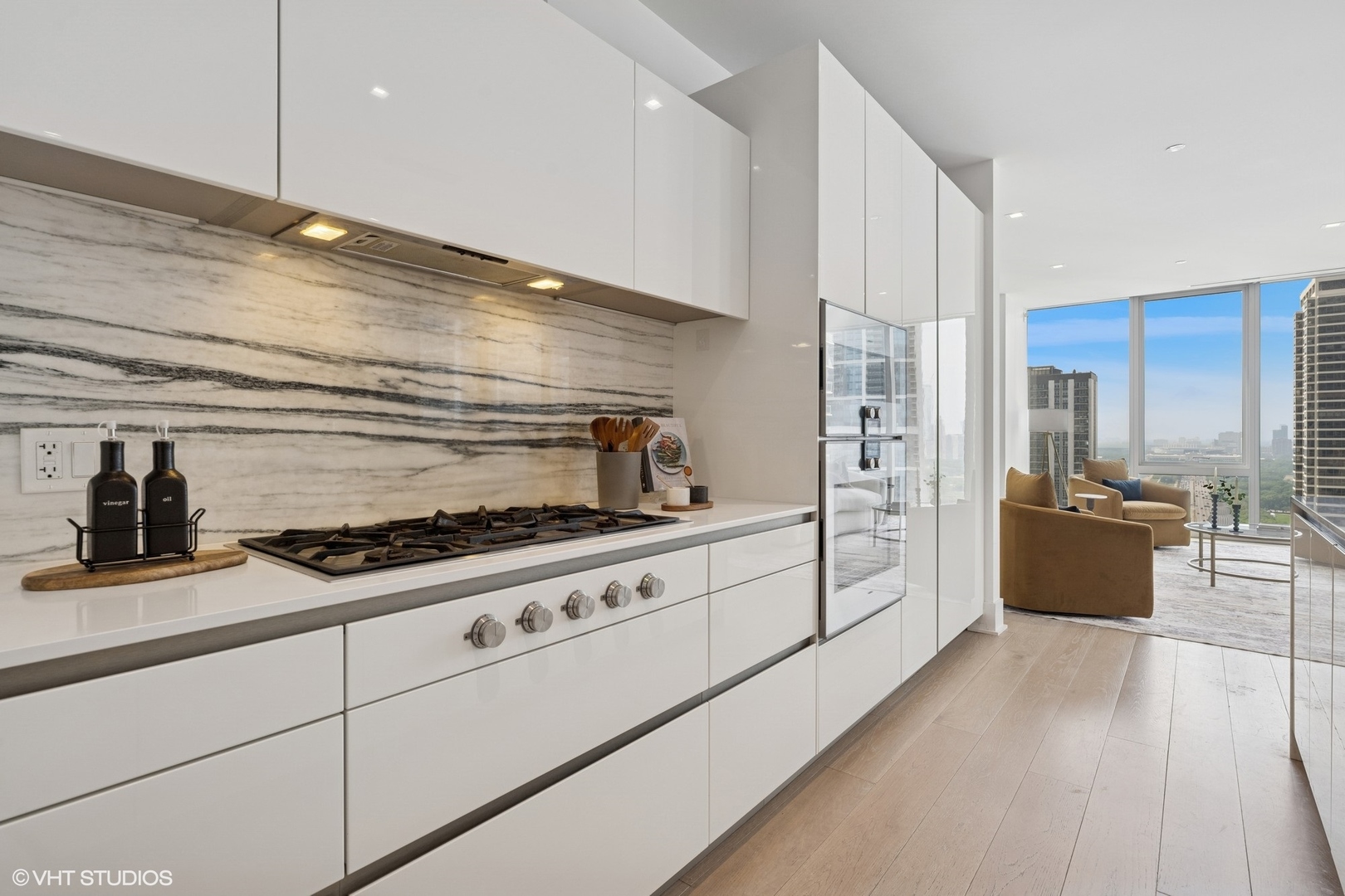 363 E Wacker Dr #1903 Chicago, IL 60601