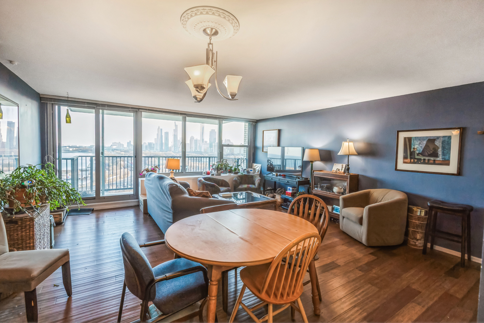 400 E Randolph St #1515 Chicago, IL 60601