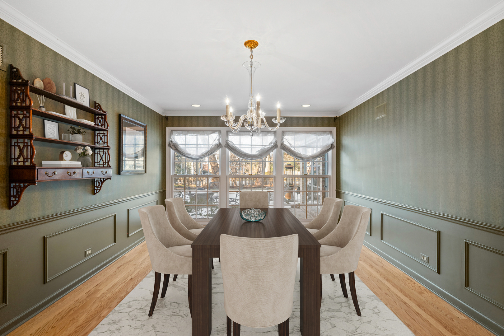 2836 Blackhawk Rd Wilmette, IL 60091