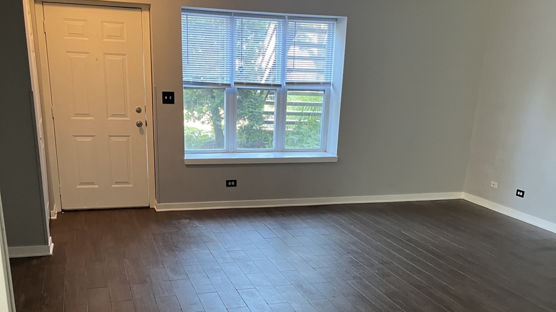 6538 S Kenwood Ave #1 Chicago, IL 60637