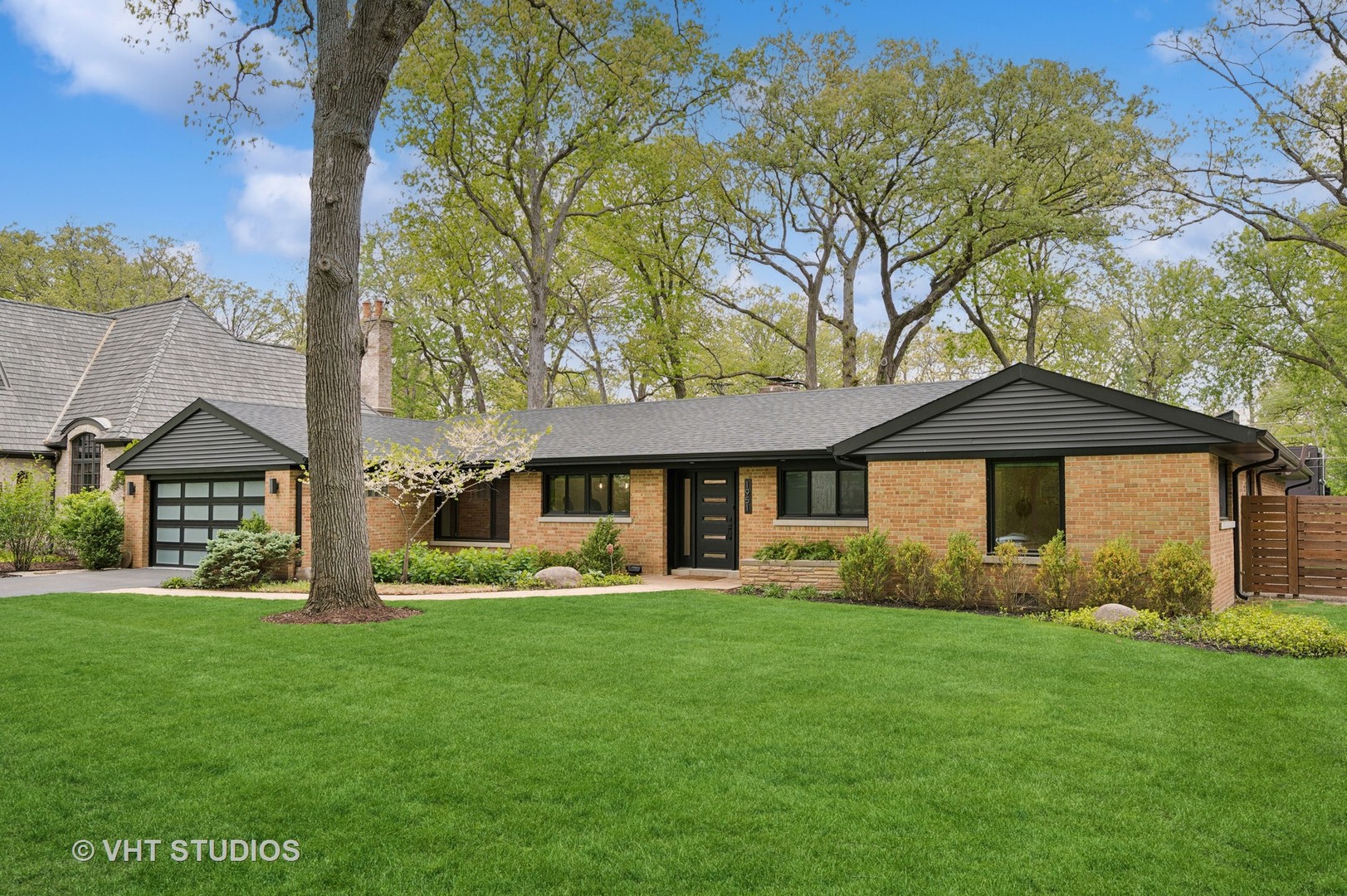 1951 York Ln