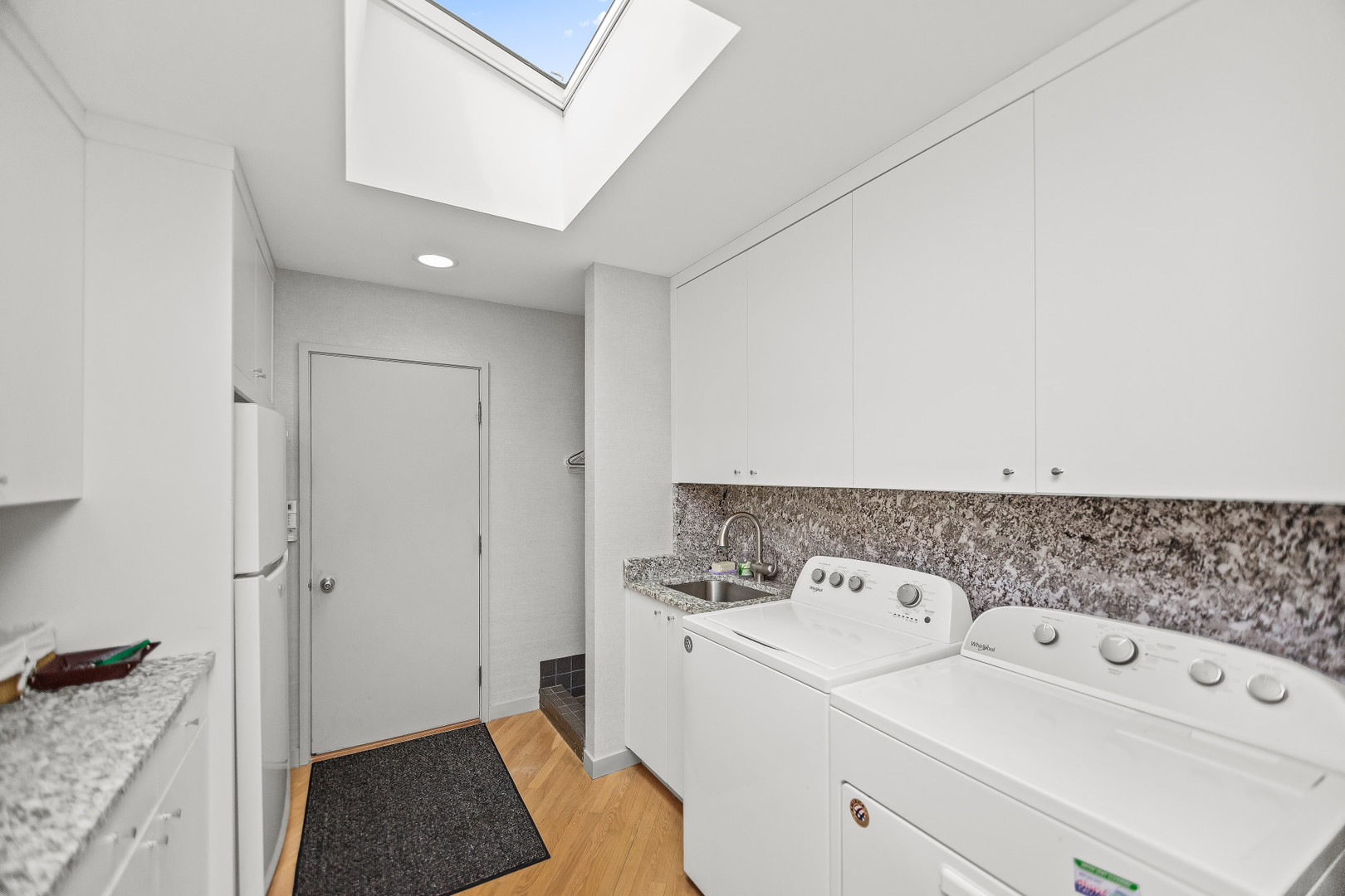 990 Sheridan Rd Highland Park, IL 60035