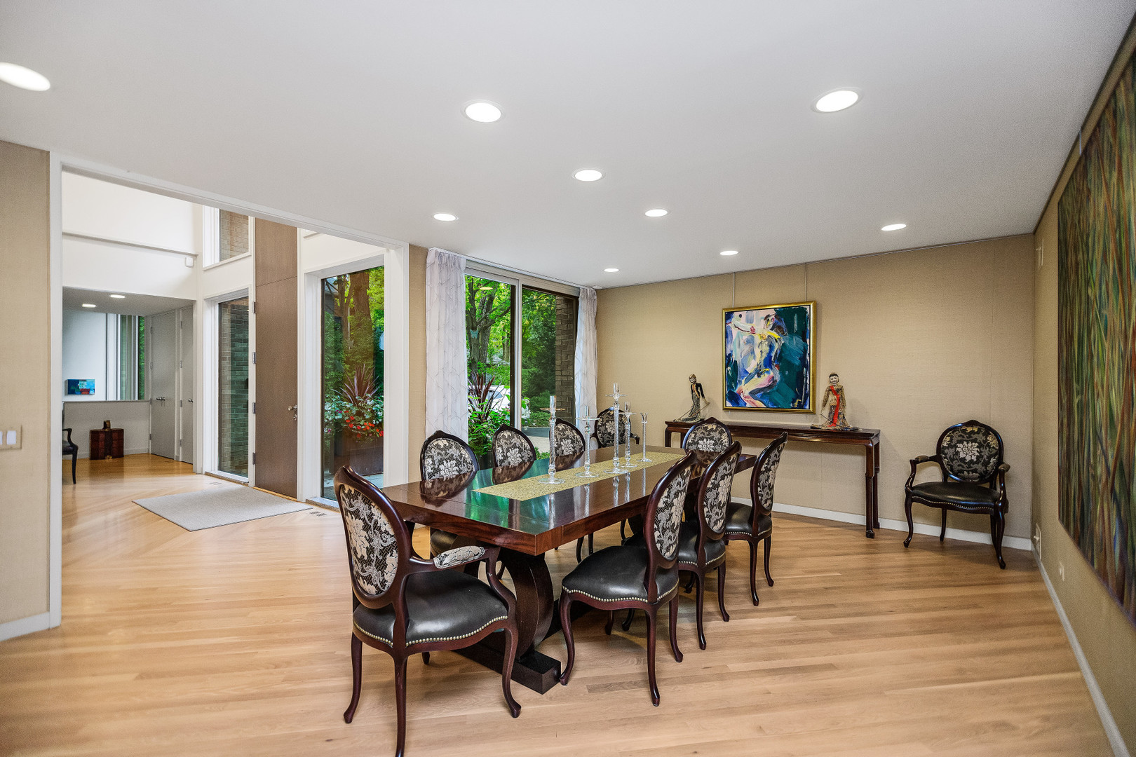 990 Sheridan Rd Highland Park, IL 60035