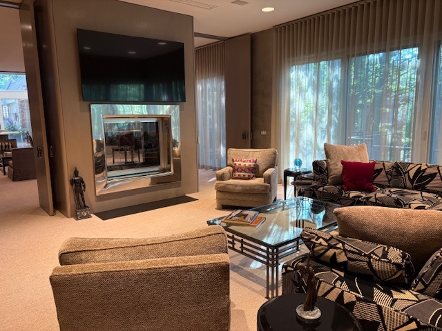 990 Sheridan Rd Highland Park, IL 60035