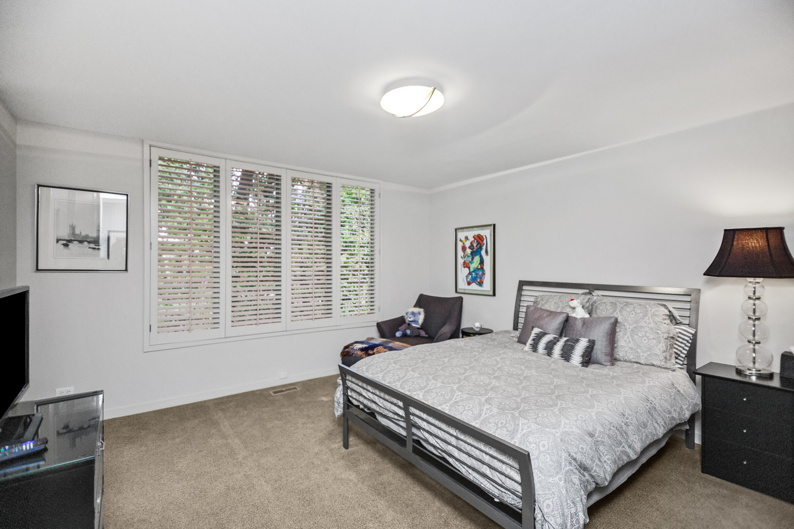 990 Sheridan Rd Highland Park, IL 60035