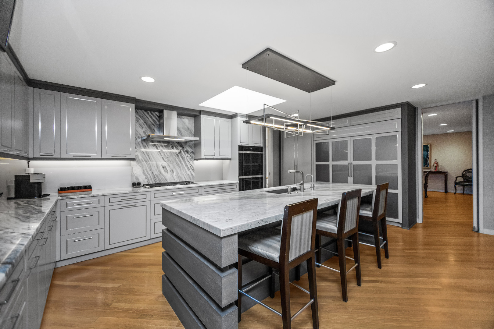 990 Sheridan Rd Highland Park, IL 60035