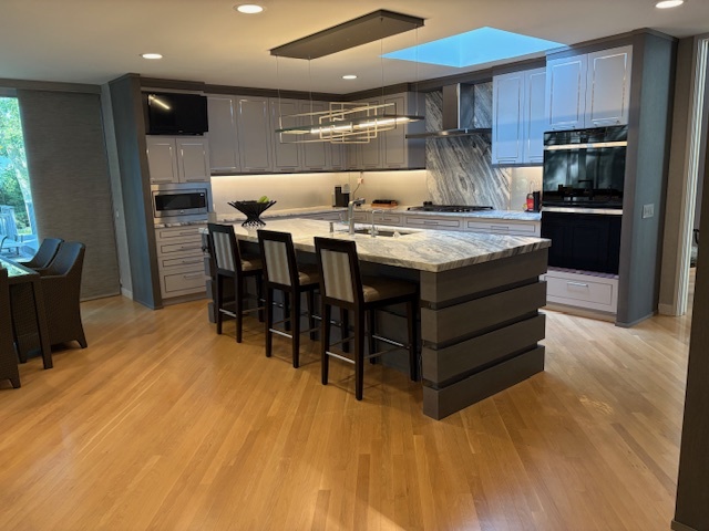 990 Sheridan Rd Highland Park, IL 60035