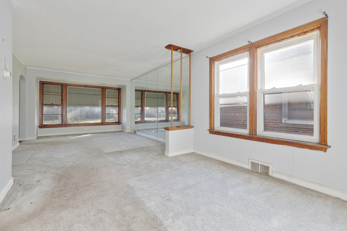 8550 S Jeffery Blvd Chicago, IL 60617