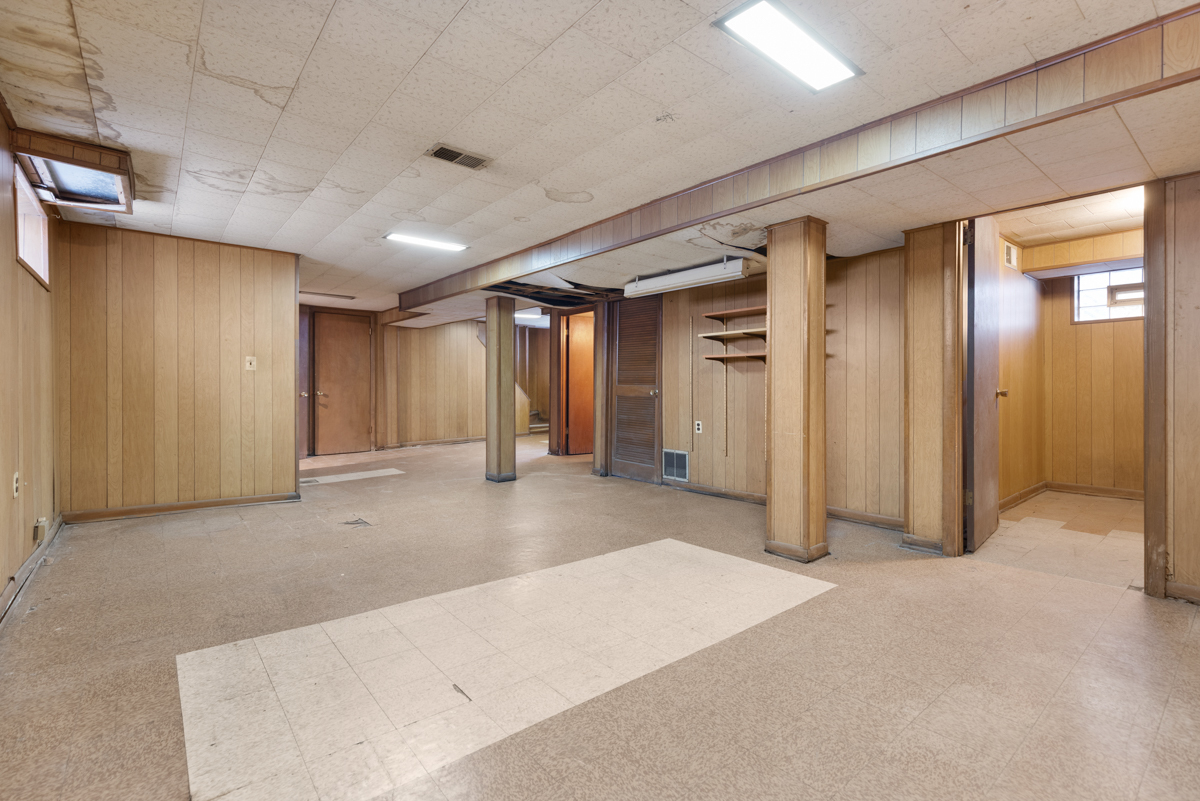 8550 S Jeffery Blvd Chicago, IL 60617