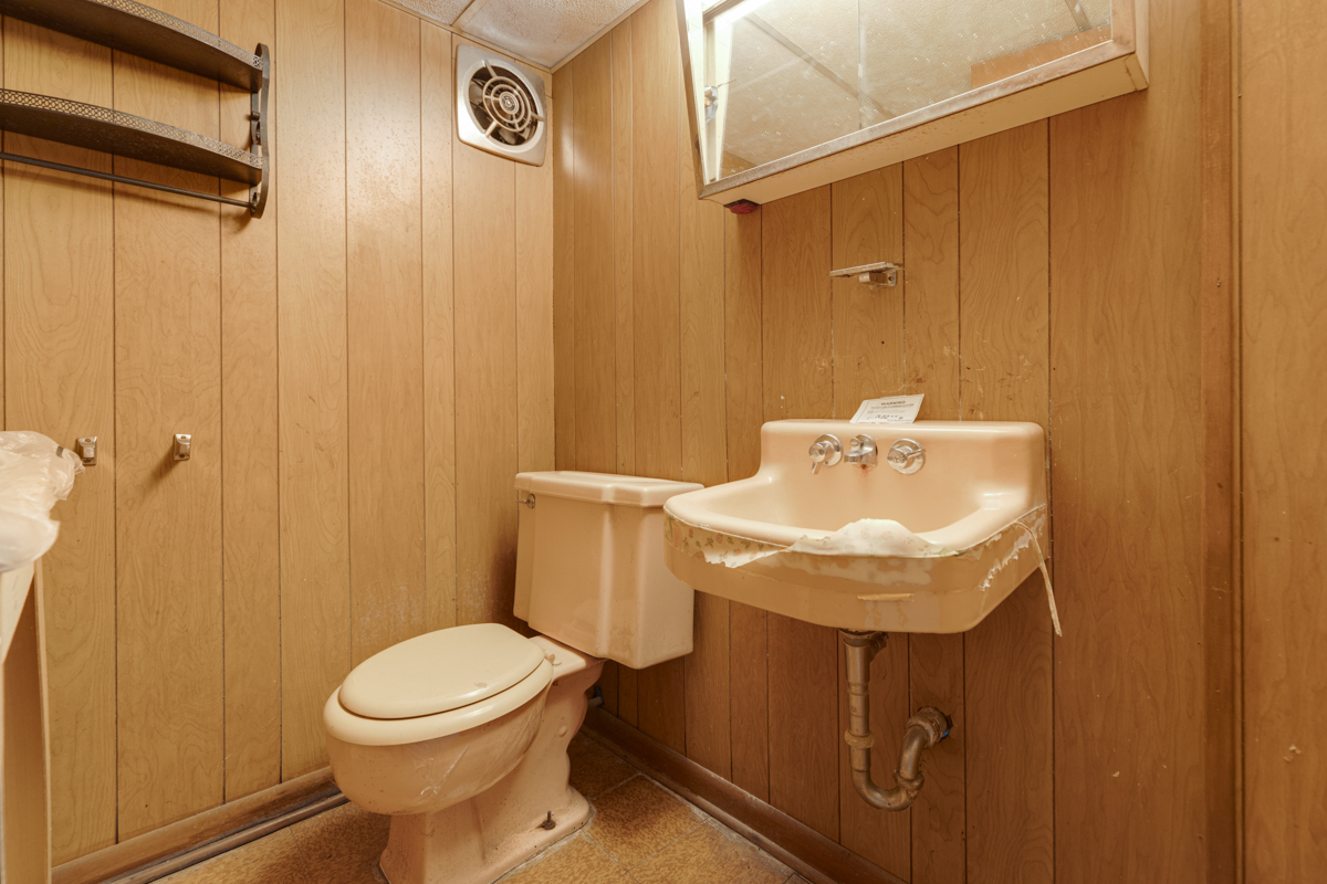 8550 S Jeffery Blvd Chicago, IL 60617